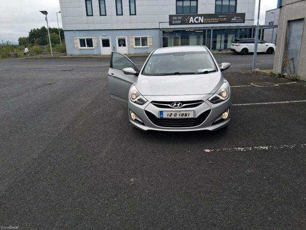 Hyundai i40 Saloon, Diesel, 2012, Silver