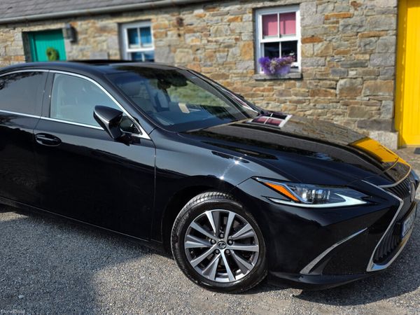 Lexus ES Saloon, Petrol Hybrid, 2020, Black