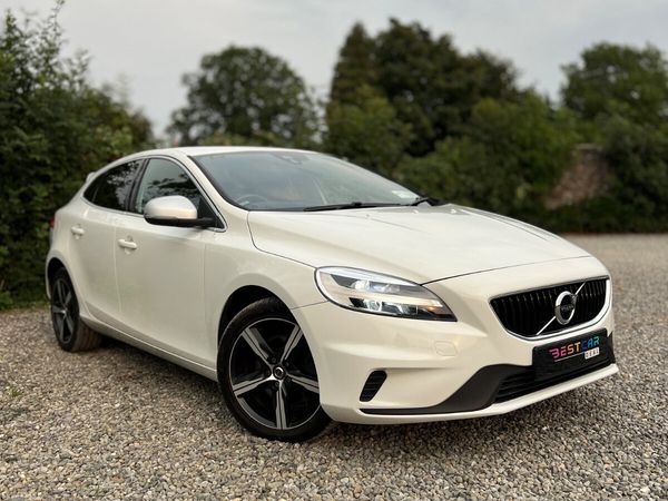 Volvo V40 Estate, Diesel, 2019, White