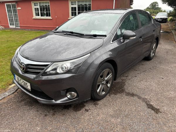 Toyota Avensis Saloon, Diesel, 2015, Grey