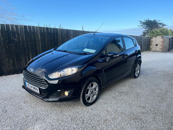Ford Fiesta Hatchback, Petrol, 2015, Black