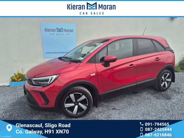 Opel Crossland MPV, Petrol, 2022, Red