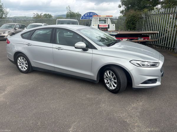 Ford Mondeo Hatchback, Diesel, 2015, Silver