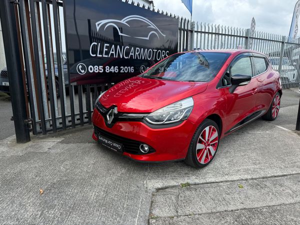 Renault Clio Hatchback, Petrol, 2016, Red