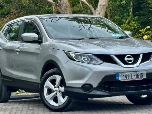 Nissan Qashqai Hatchback, Petrol, 2014, Silver
