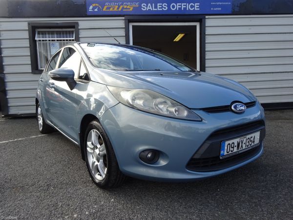 Ford Fiesta Hatchback, Petrol, 2009, Blue