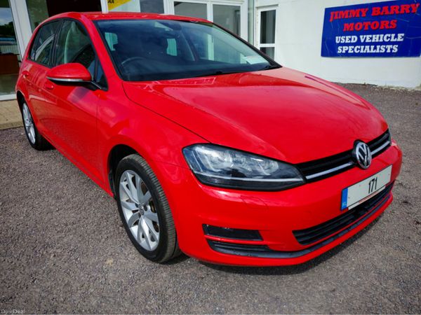 Volkswagen Golf Coupe, Petrol, 2017, Red