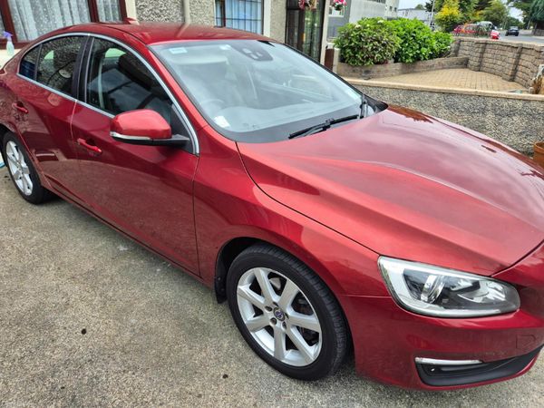 Volvo S60 Saloon, Diesel, 2016, Red