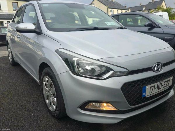 Hyundai i20 Hatchback, Petrol, 2017, Grey