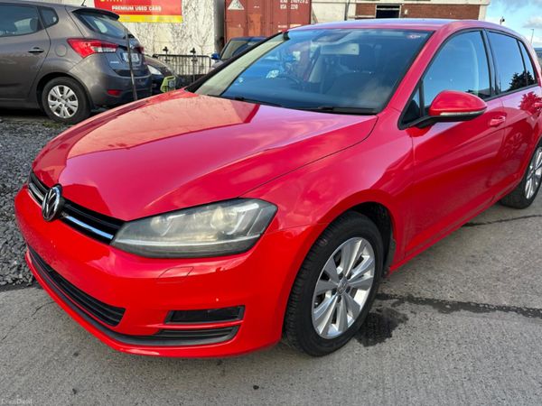 Volkswagen Golf Hatchback, Petrol, 2013, Red
