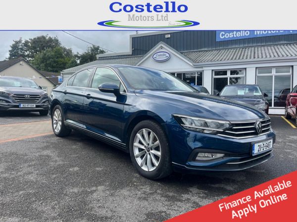 Volkswagen Passat Saloon, Diesel, 2021, Blue