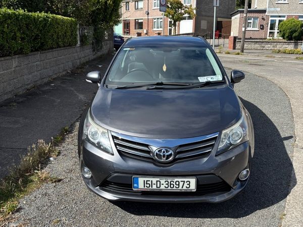 Toyota Avensis Saloon, Diesel, 2015, Grey
