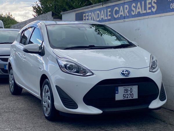 Toyota Aqua Hatchback, Petrol Hybrid, 2019, White
