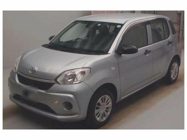 Toyota Passo Hatchback, Petrol, 2020, Silver