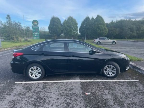 Hyundai i40 Saloon, Diesel, 2019, Black