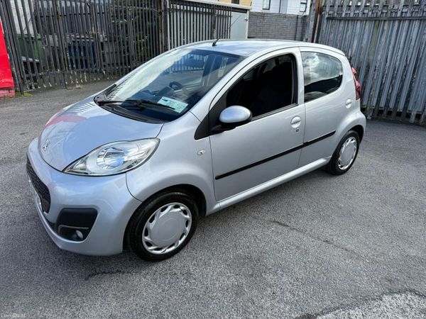 Peugeot 107 Hatchback, Petrol, 2013, Silver