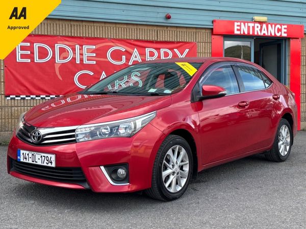 Toyota Corolla Saloon, Diesel, 2014, Red
