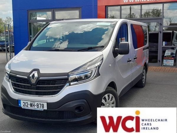 Renault Trafic MPV, Diesel, 2021, Silver