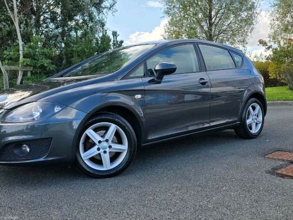 SEAT Leon Hatchback, Diesel, 2011, Grey