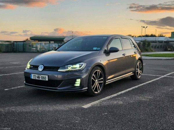 Volkswagen Golf Hatchback, Diesel, 2017, Grey