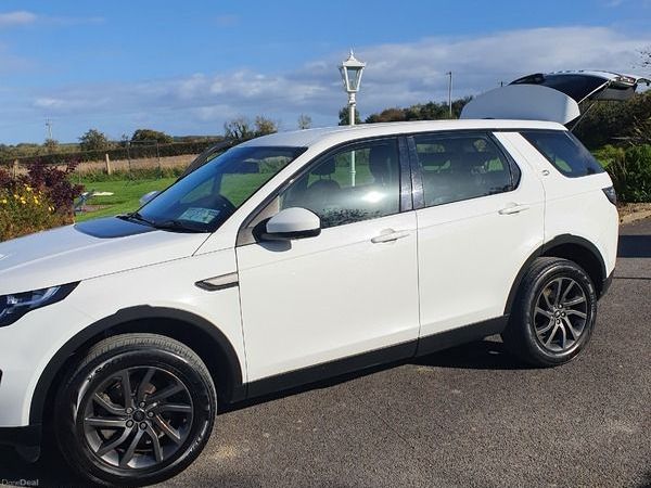Land Rover Discovery Sport SUV, Diesel, 2017, White