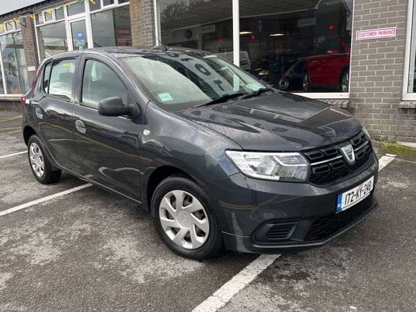 Dacia Sandero Hatchback, Petrol, 2017, Grey