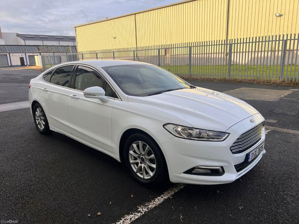 Ford Mondeo Hatchback, Diesel, 2017, White