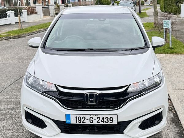 Honda Fit Hatchback, Petrol Hybrid, 2019, White