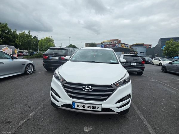 Hyundai Tucson SUV, Diesel, 2016, White