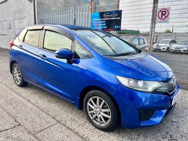 Honda Fit Hatchback, Petrol Hybrid, 2015, Blue