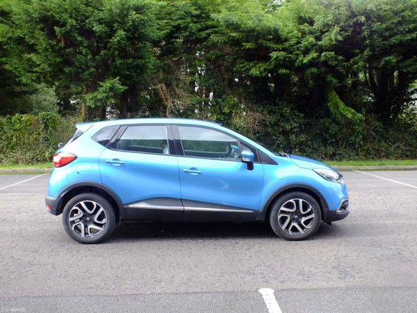 Renault Captur Hatchback, Petrol, 2013, Blue