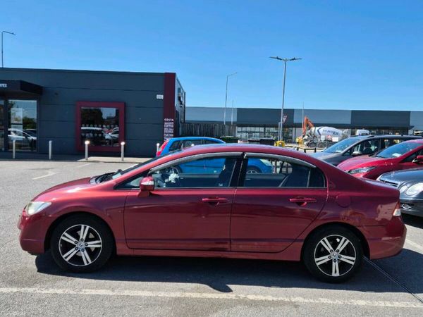 Honda Civic Saloon, Petrol, 2010, Red