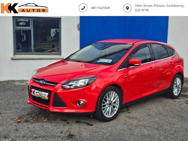 Ford Focus Hatchback, Diesel, 2014, Red