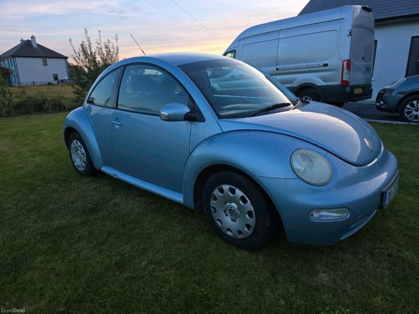 Volkswagen Beetle Hatchback, Petrol, 2005, Blue