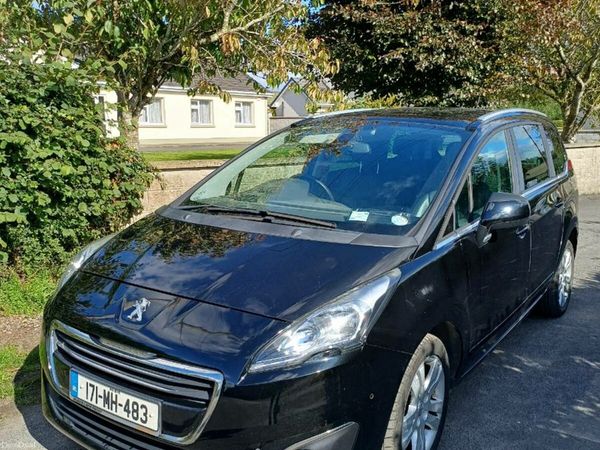 Peugeot 5008 MPV, Diesel, 2017, Black