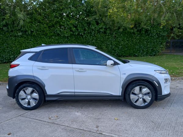 Hyundai KONA MPV, Electric, 2021, White