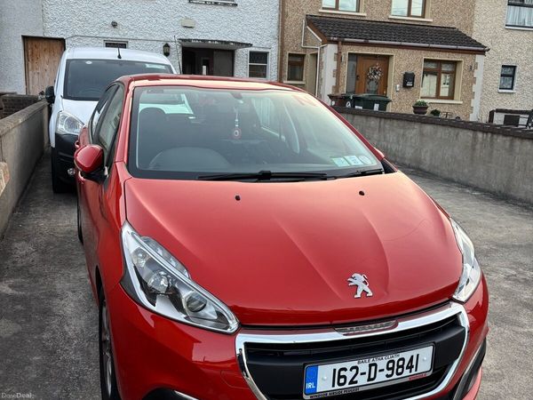 Peugeot 208 Hatchback, Petrol, 2016, Orange