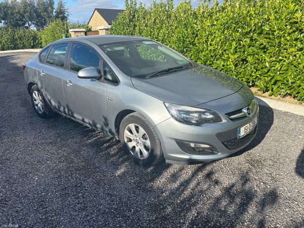 Opel Astra Saloon, Diesel, 2015, Silver