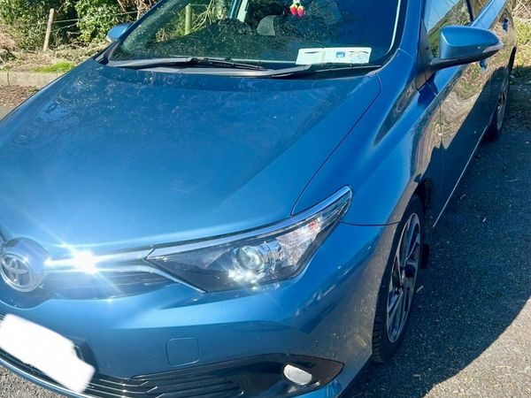 Toyota Auris Hatchback, Diesel, 2016, Blue