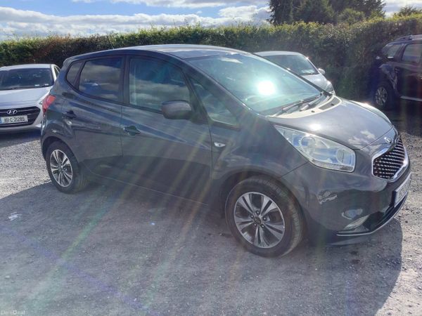 Kia Venga MPV, Diesel, 2015, Silver