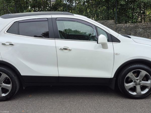 Vauxhall Mokka Hatchback, Petrol, 2014, White