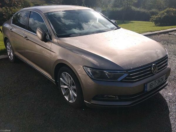 Volkswagen Passat Saloon, Diesel, 2016, Gold
