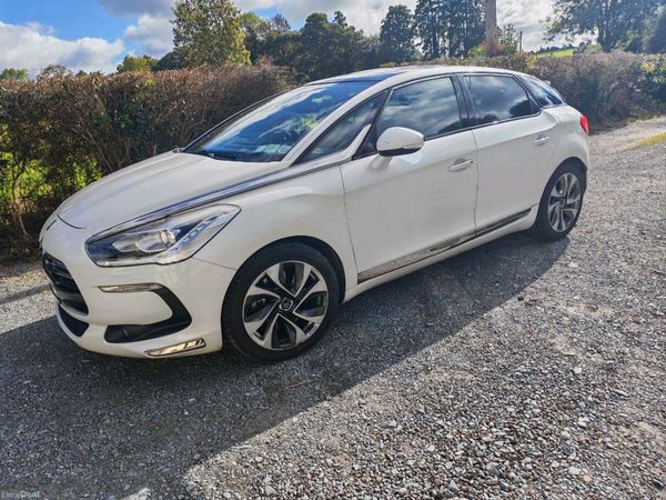Citroen DS 5 Hatchback, Diesel, 2014, White