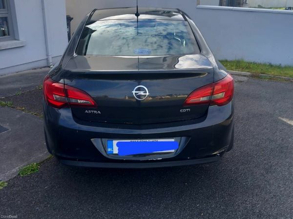Opel Astra Saloon, Diesel, 2013, Black
