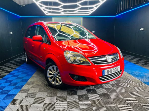 Vauxhall Zafira MPV, Petrol, 2014, Red