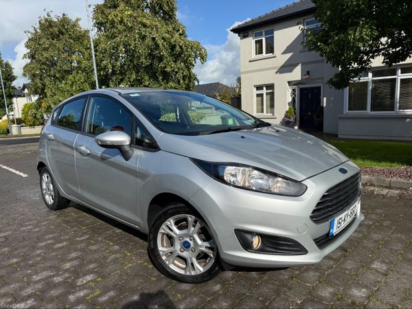 Ford Fiesta Hatchback, Petrol, 2015, Silver