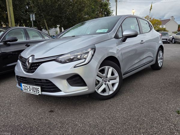 Renault Clio Hatchback, Petrol, 2022, Grey