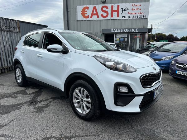 Kia Sportage SUV, Diesel Hybrid, 2021, White