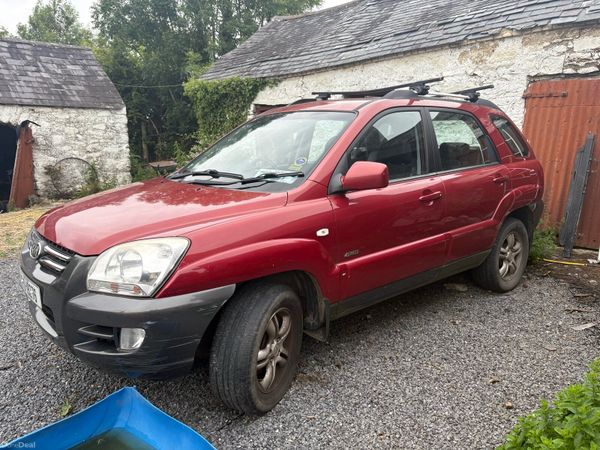Kia Sportage SUV, Petrol, 2010, Red