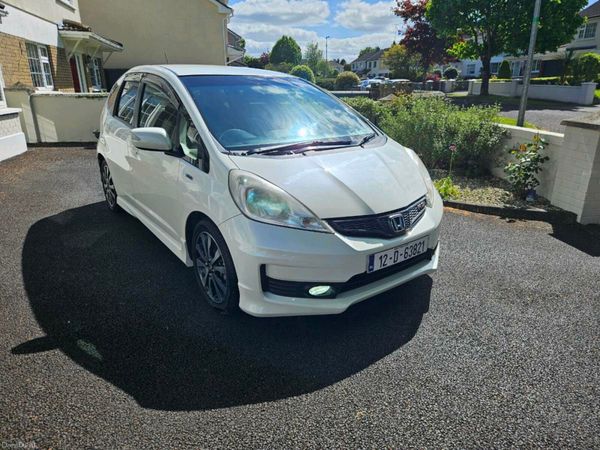 Honda Fit Hatchback, Petrol Hybrid, 2012, White